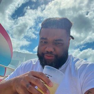 Meet your Posher, Tarik